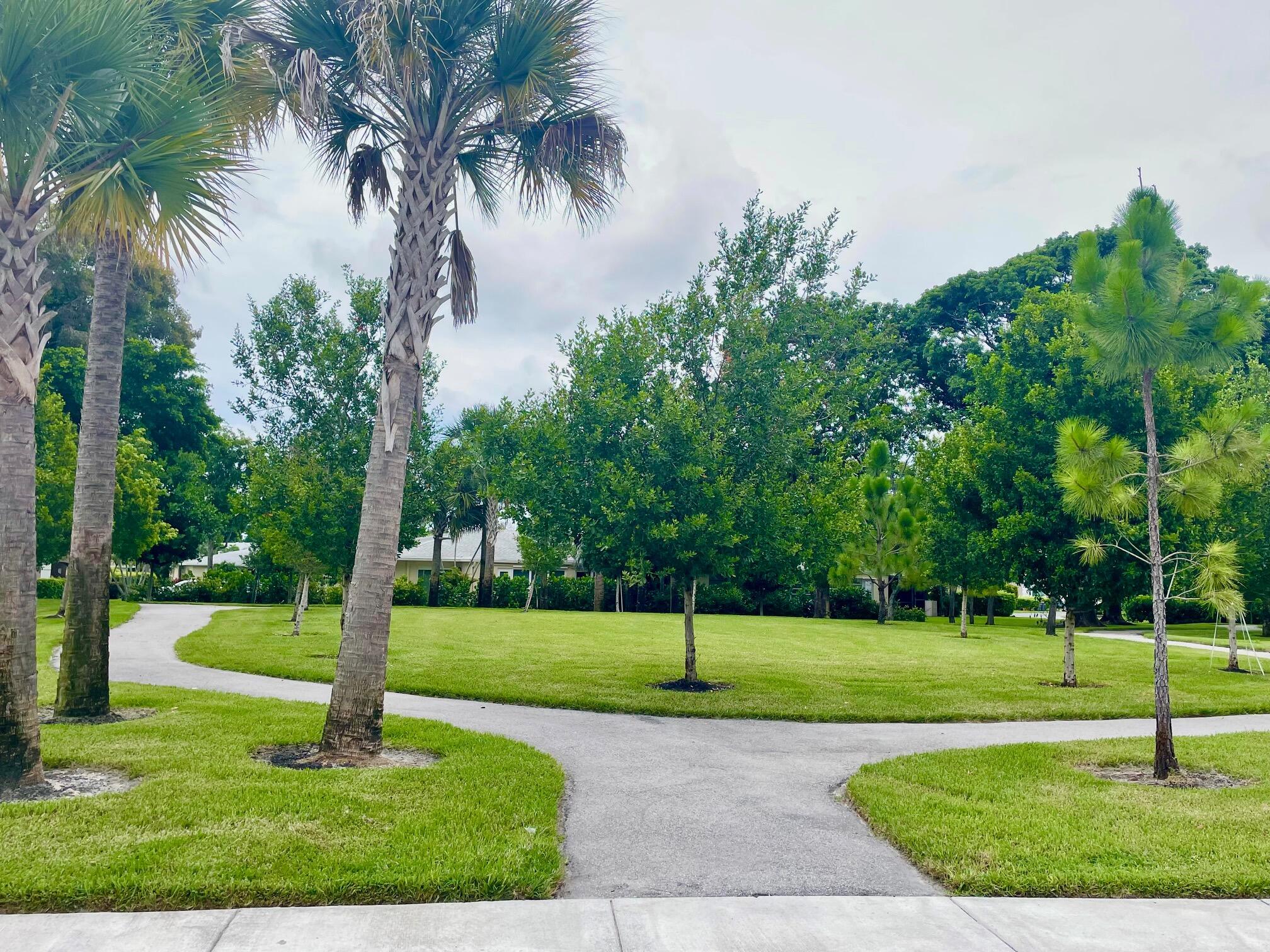 DELRAY TRAILS AT VILLA DELRAY PUD - Residential