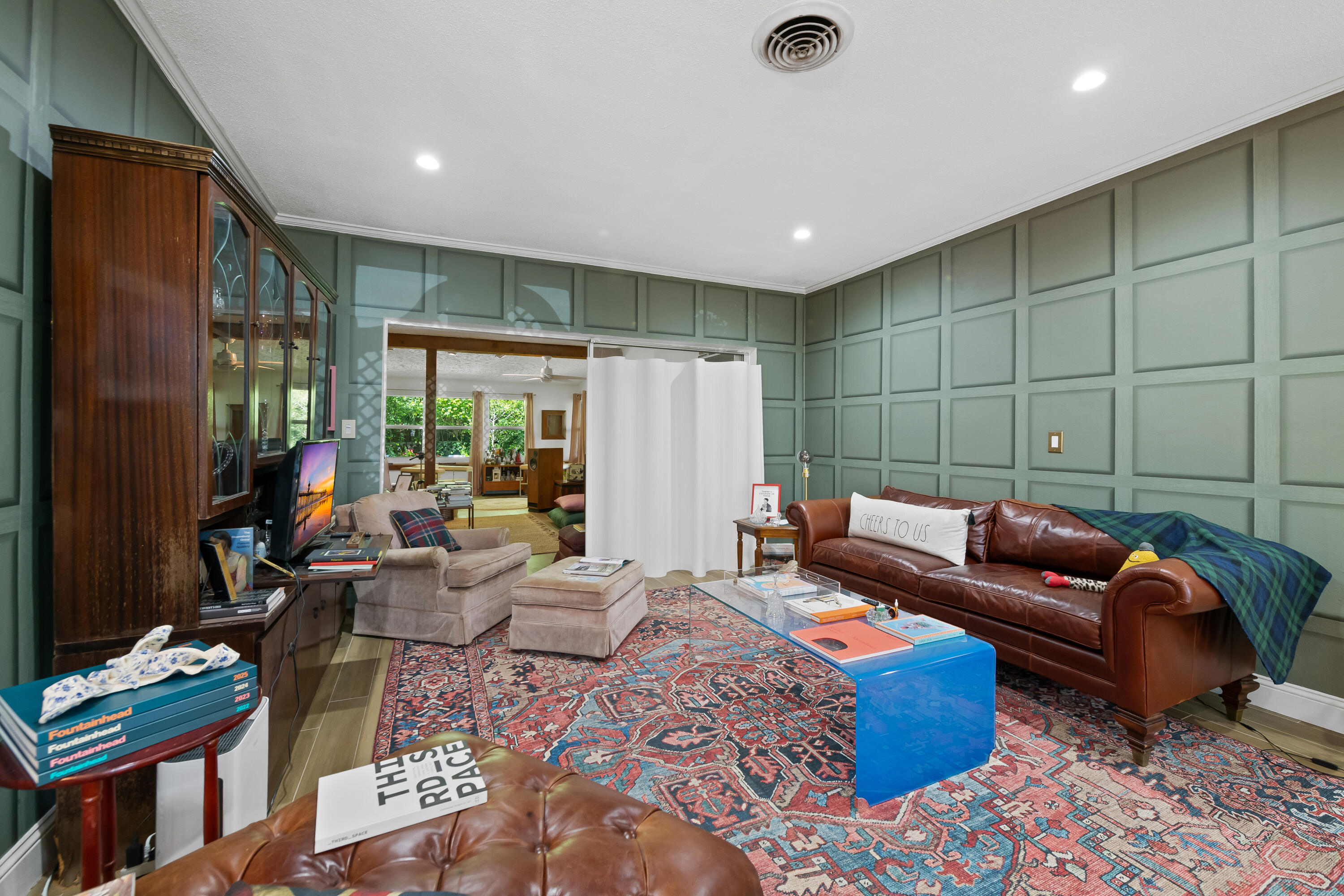 OAKLAND ESTATES SEC EIGHT - Residential