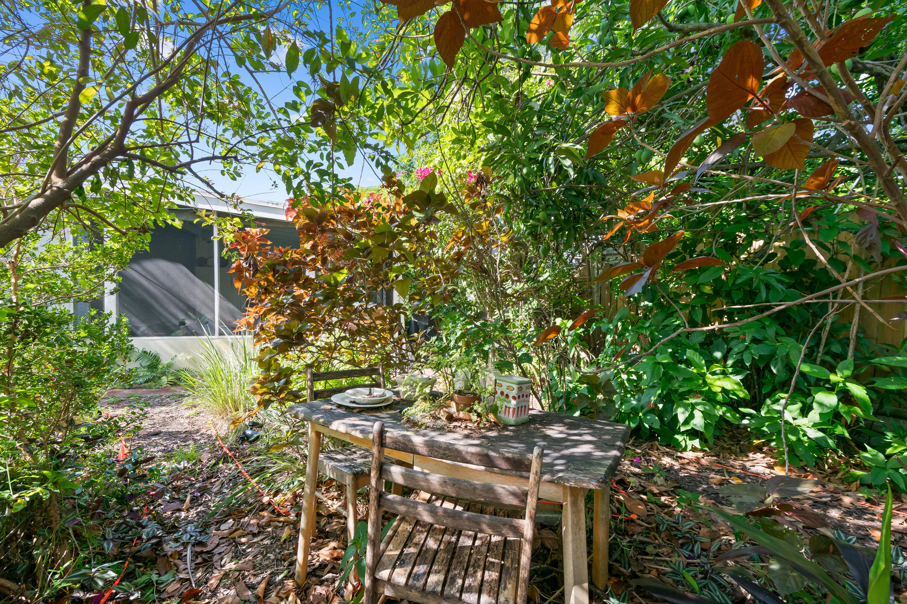 OAKLAND ESTATES SEC EIGHT - Residential