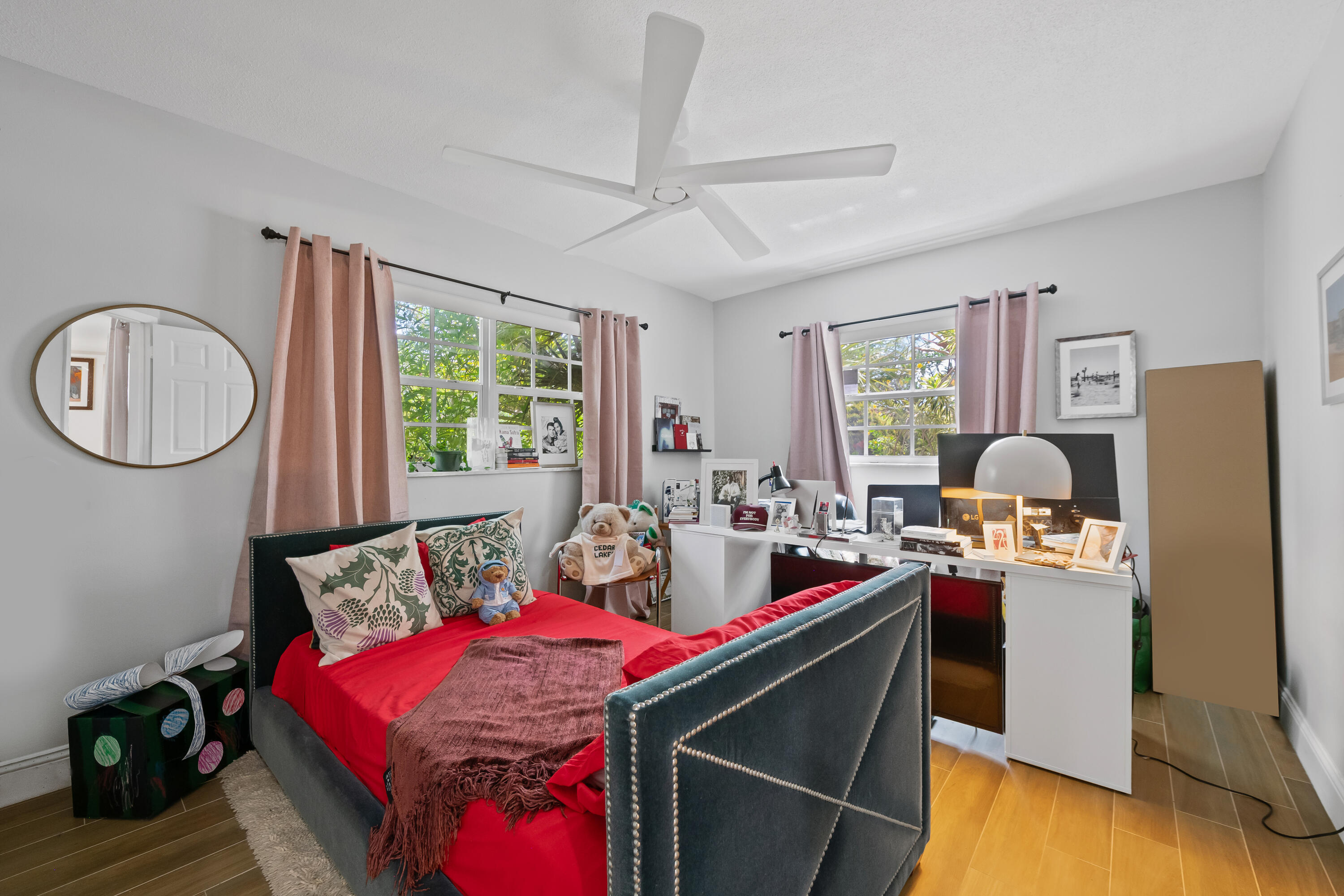 OAKLAND ESTATES SEC EIGHT - Residential