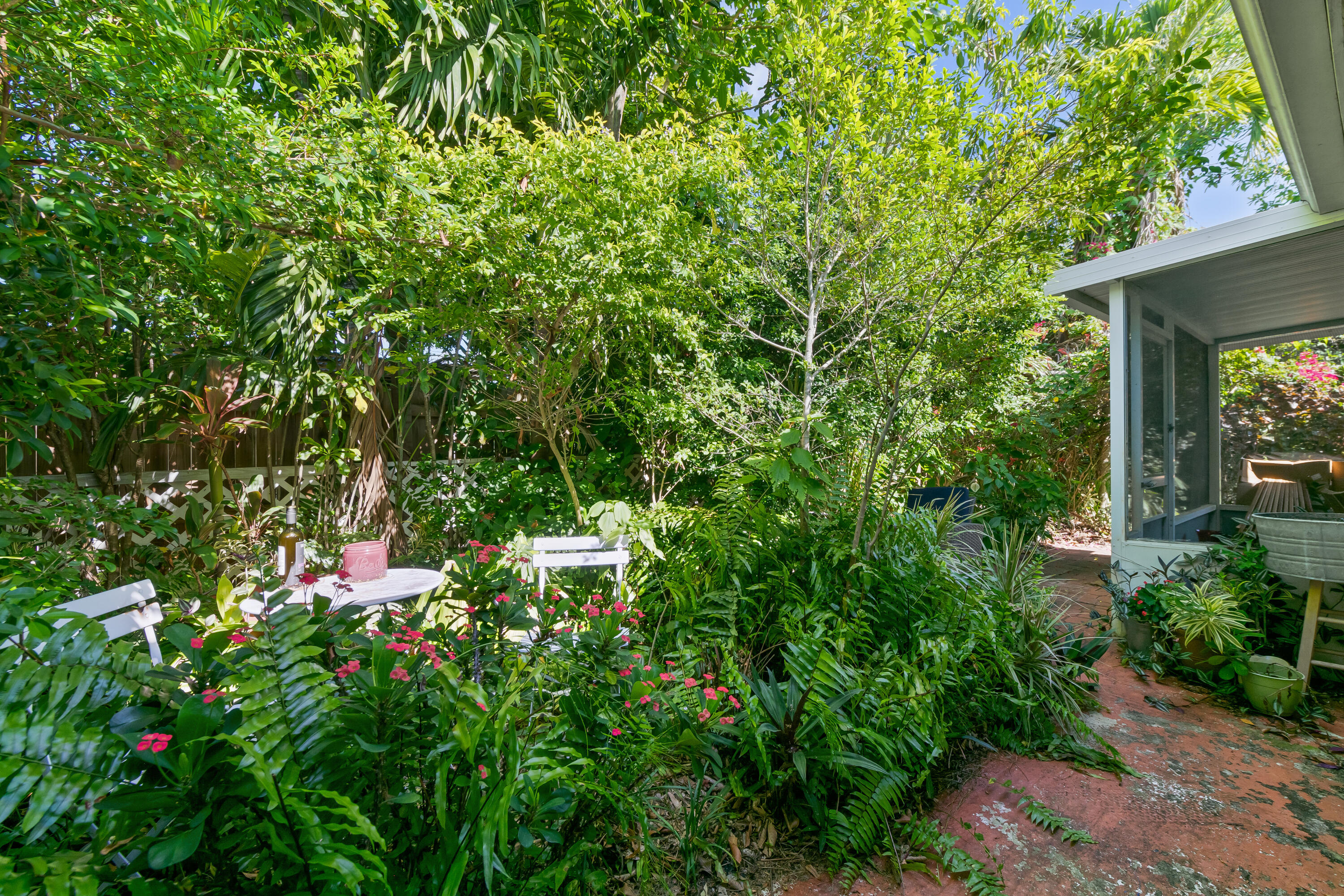 OAKLAND ESTATES SEC EIGHT - Residential