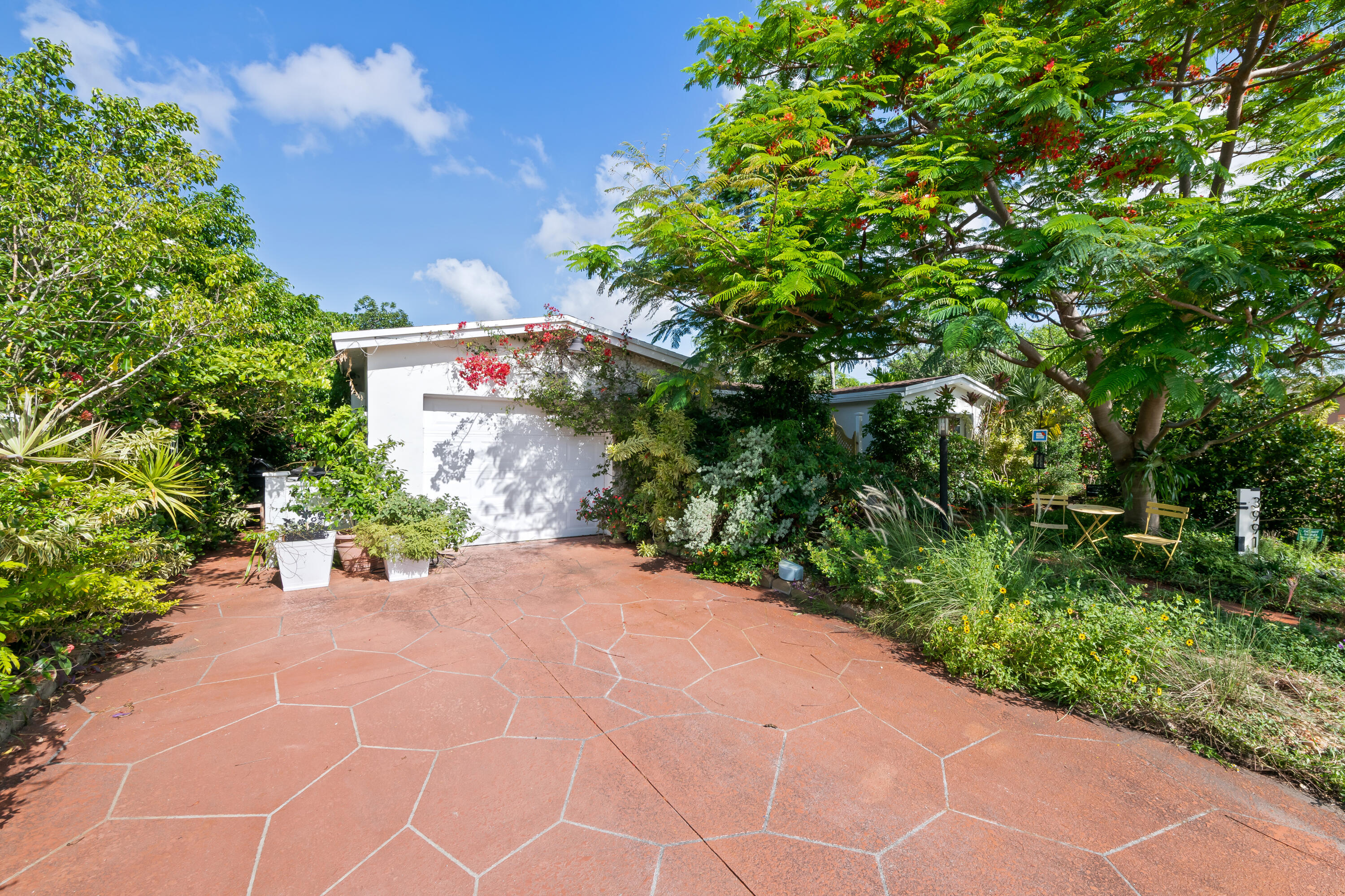 OAKLAND ESTATES SEC EIGHT - Residential