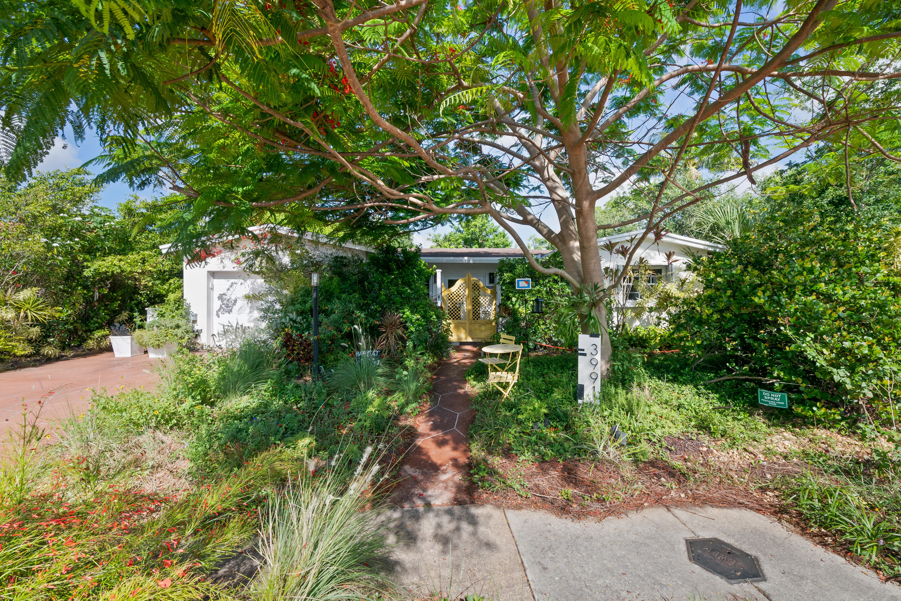 OAKLAND ESTATES SEC EIGHT - Residential