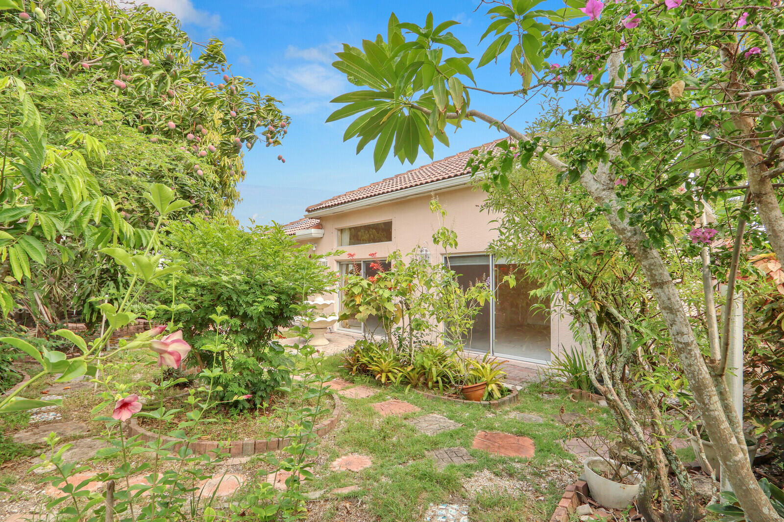 LAKES OF LAGUNA - Residential