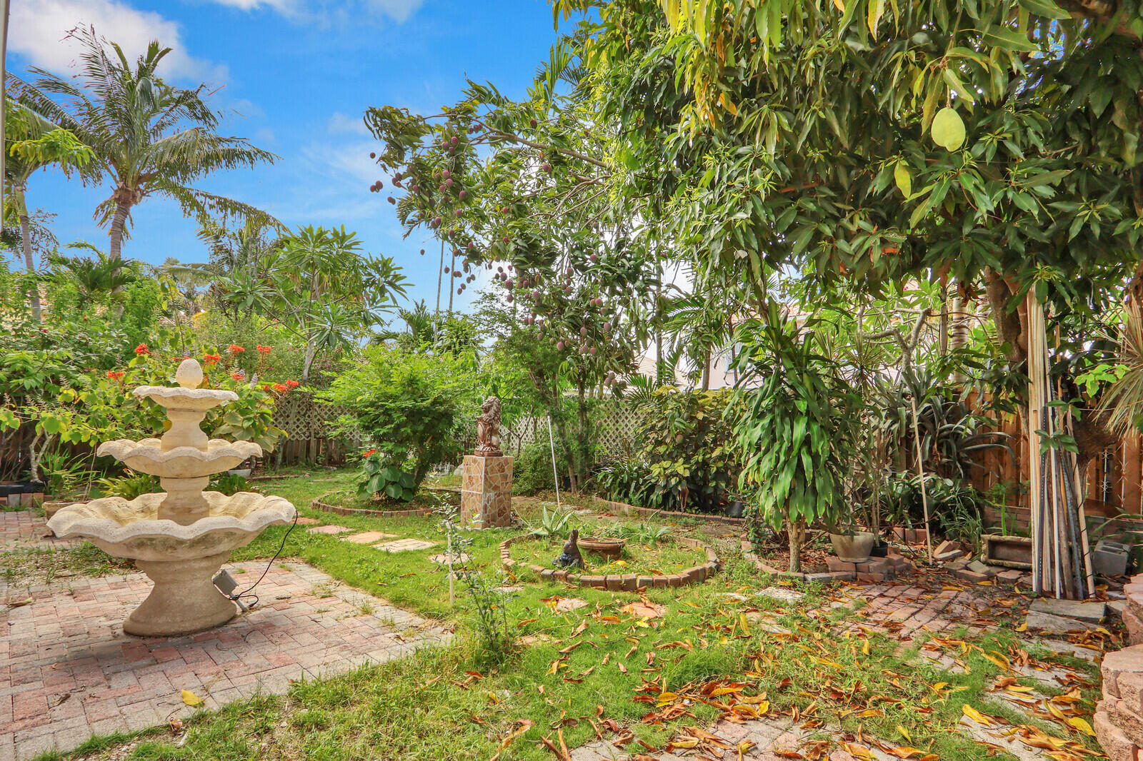 LAKES OF LAGUNA - Residential