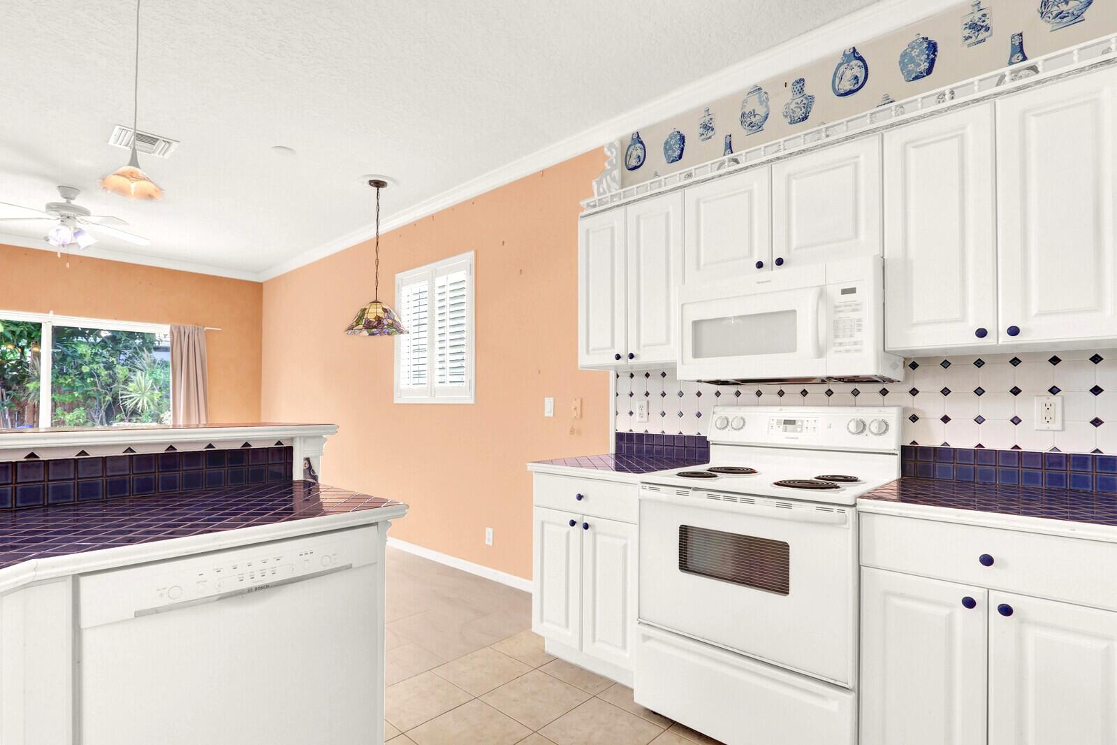LAKES OF LAGUNA - Residential