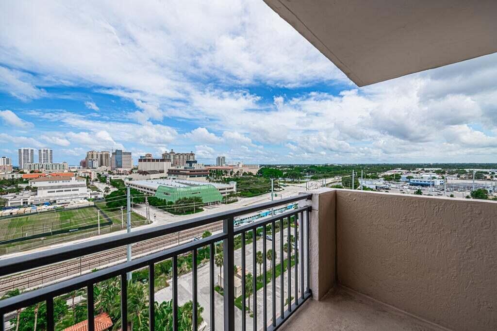 MONTECITO PALM BEACH CONDO - Residential Lease
