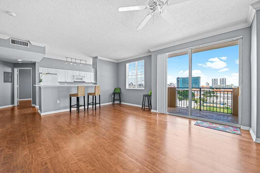MONTECITO PALM BEACH CONDO - Residential Lease