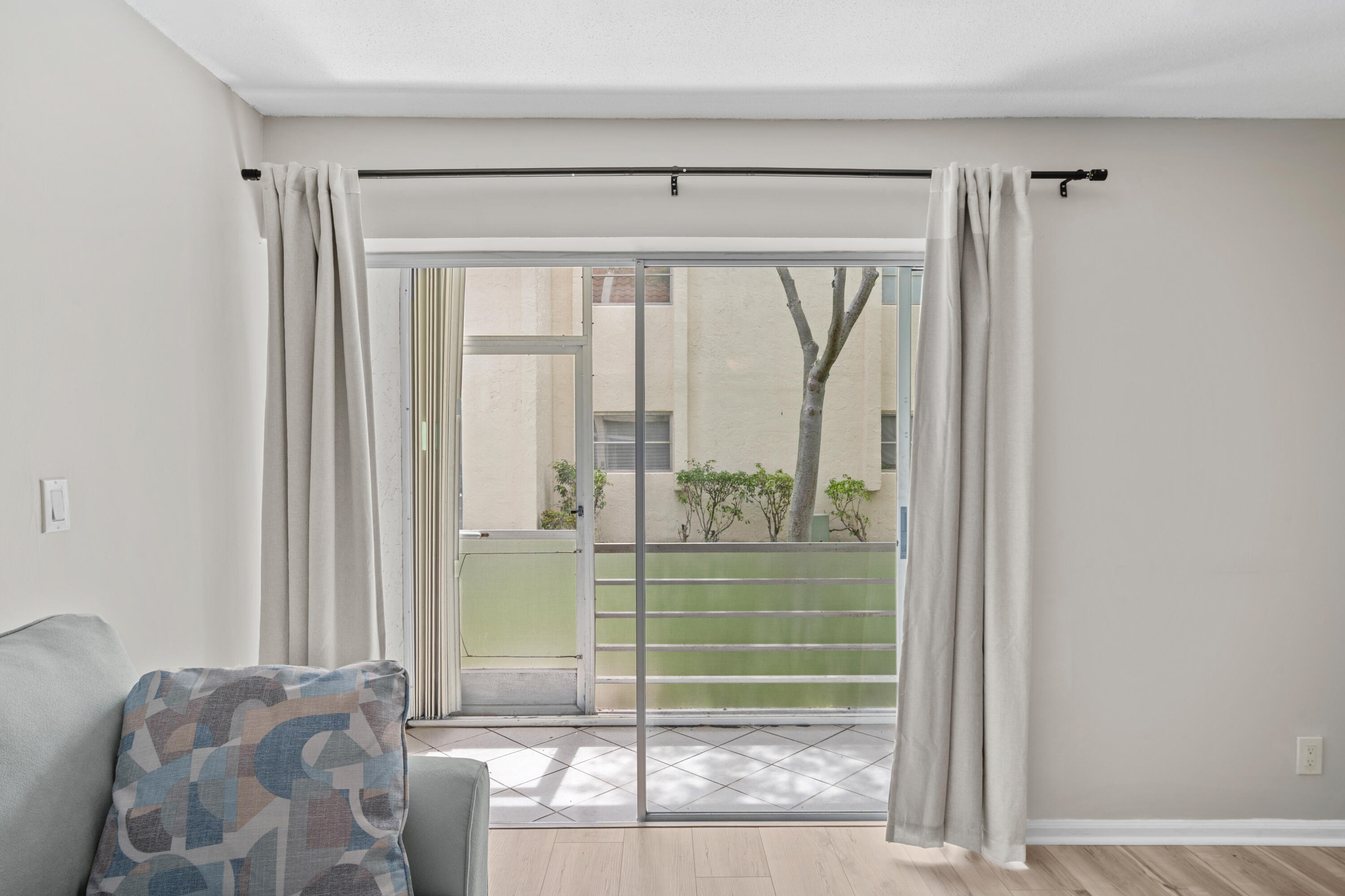 DEERFIELD PINES CONDO - Residential