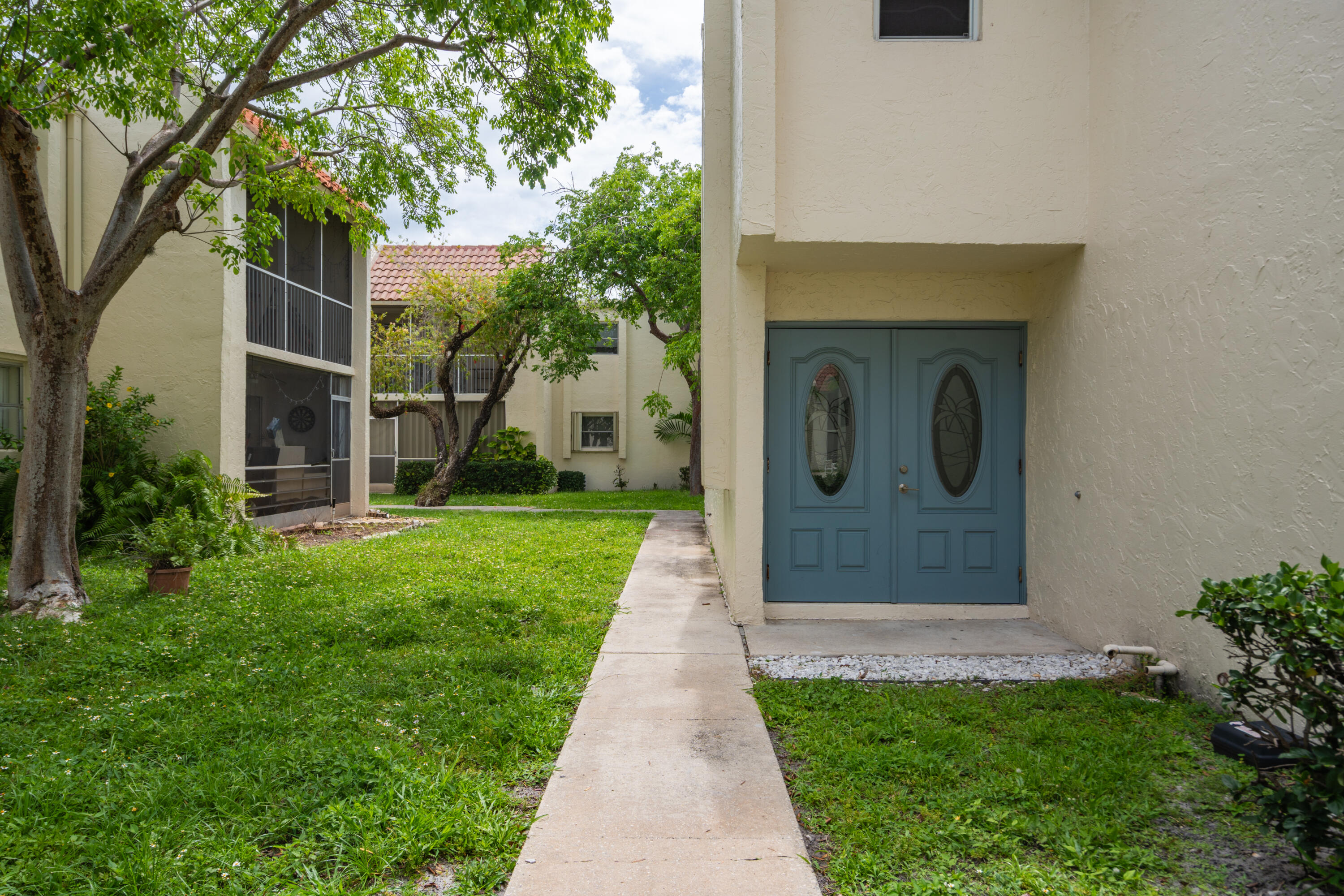 DEERFIELD PINES CONDO - Residential