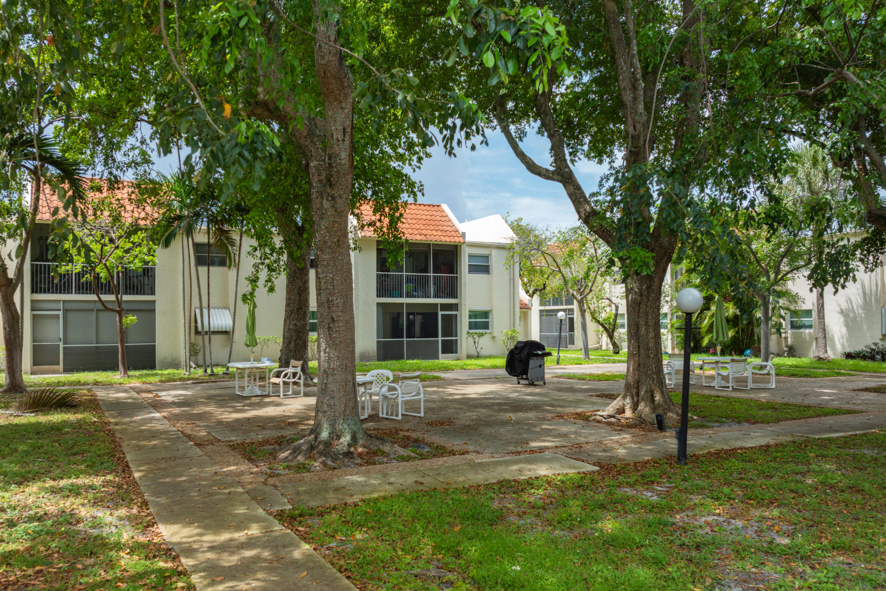DEERFIELD PINES CONDO - Residential