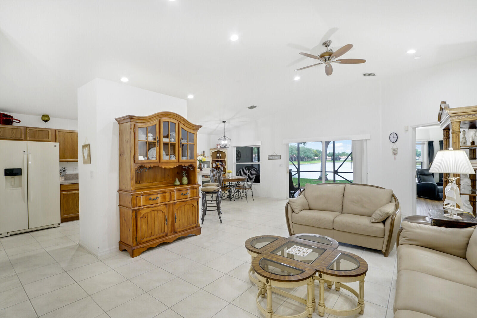 TUSCANY BAY - Residential Lease
