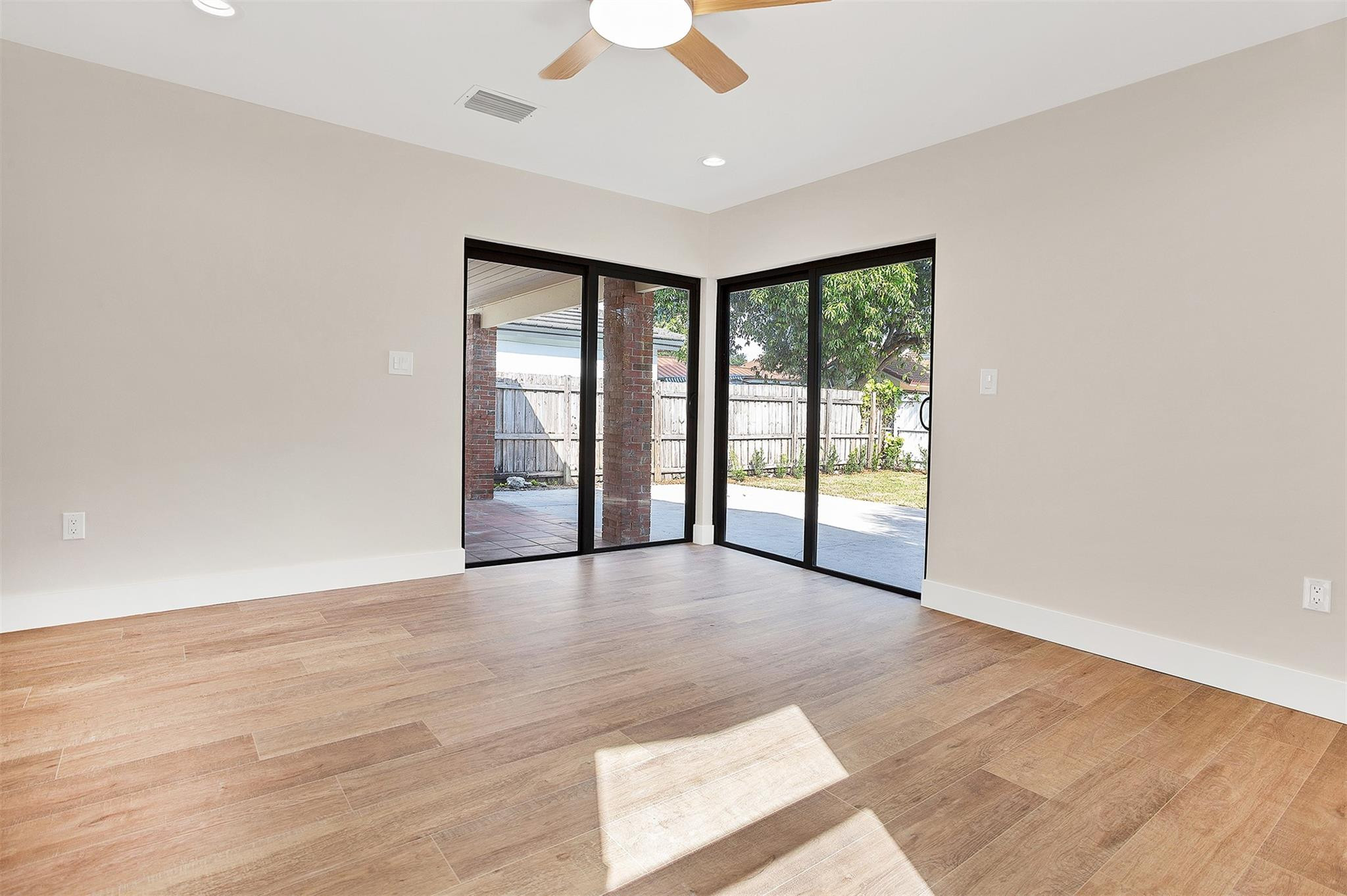 W FLAGLER PK - Residential Lease