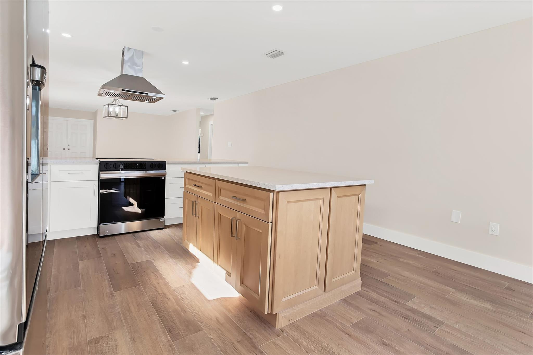 W FLAGLER PK - Residential Lease