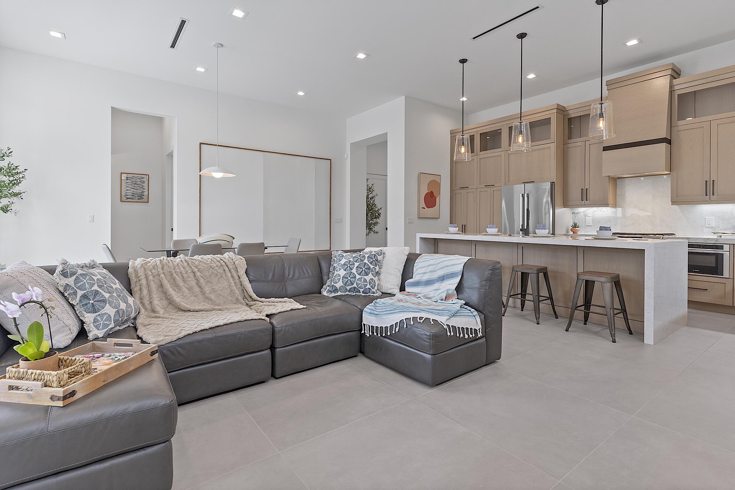BELLE VUE ADD TO WPB - Residential