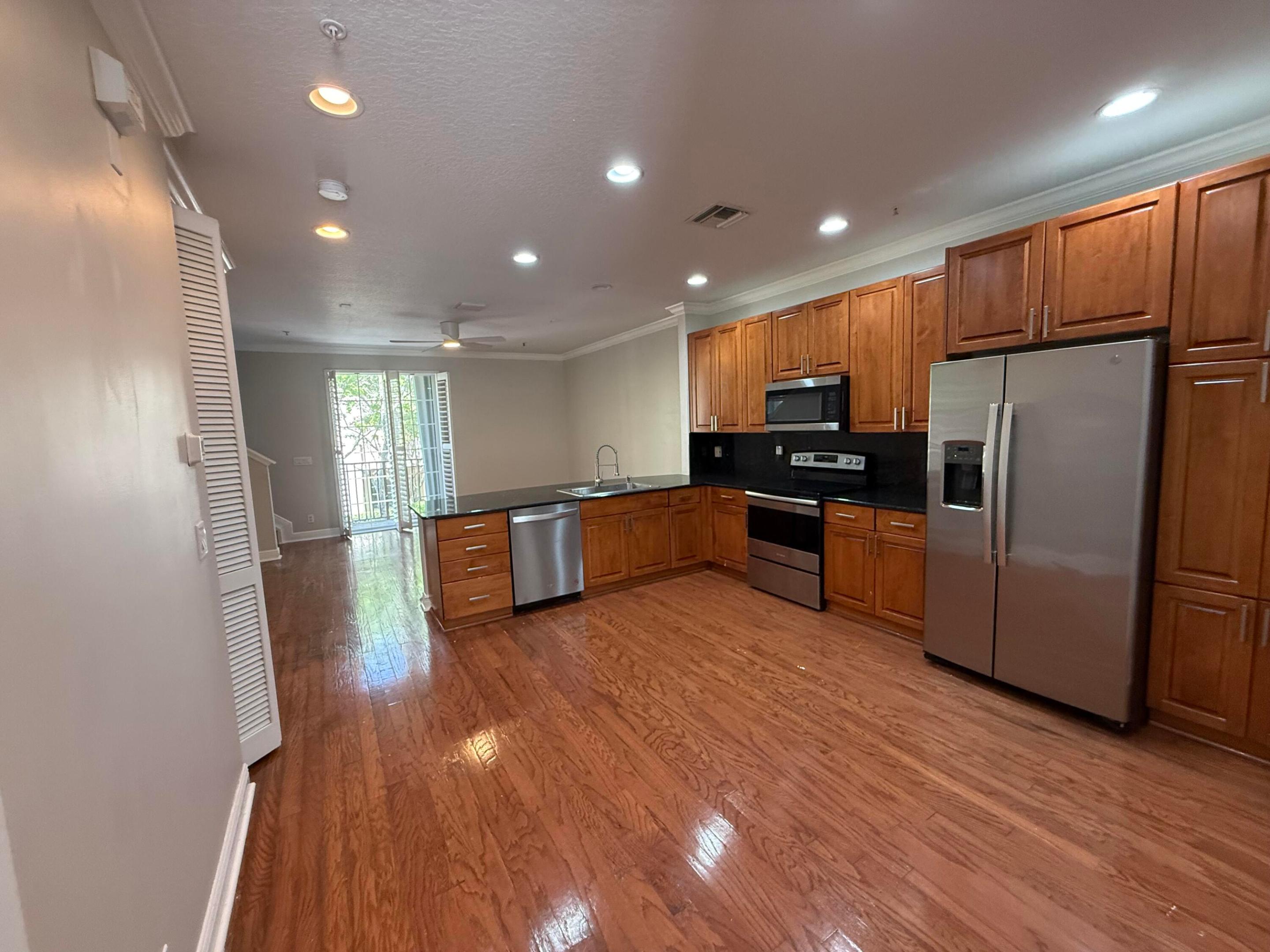 OSCEOLA WOODS - Residential Lease