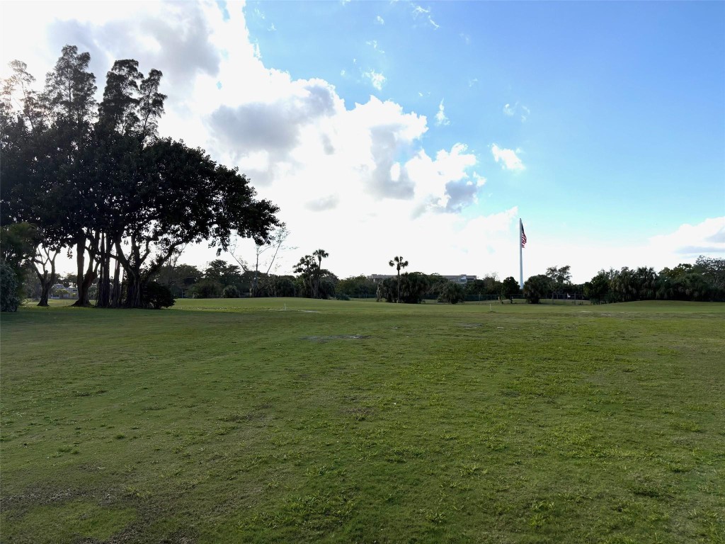 Oriole Golf & Tennis TWO - Residential