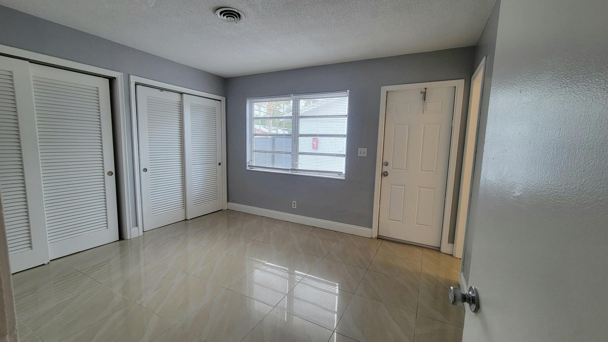CORAL HIGHLANDS RESUB BLKS 1 & 2 - Residential Lease