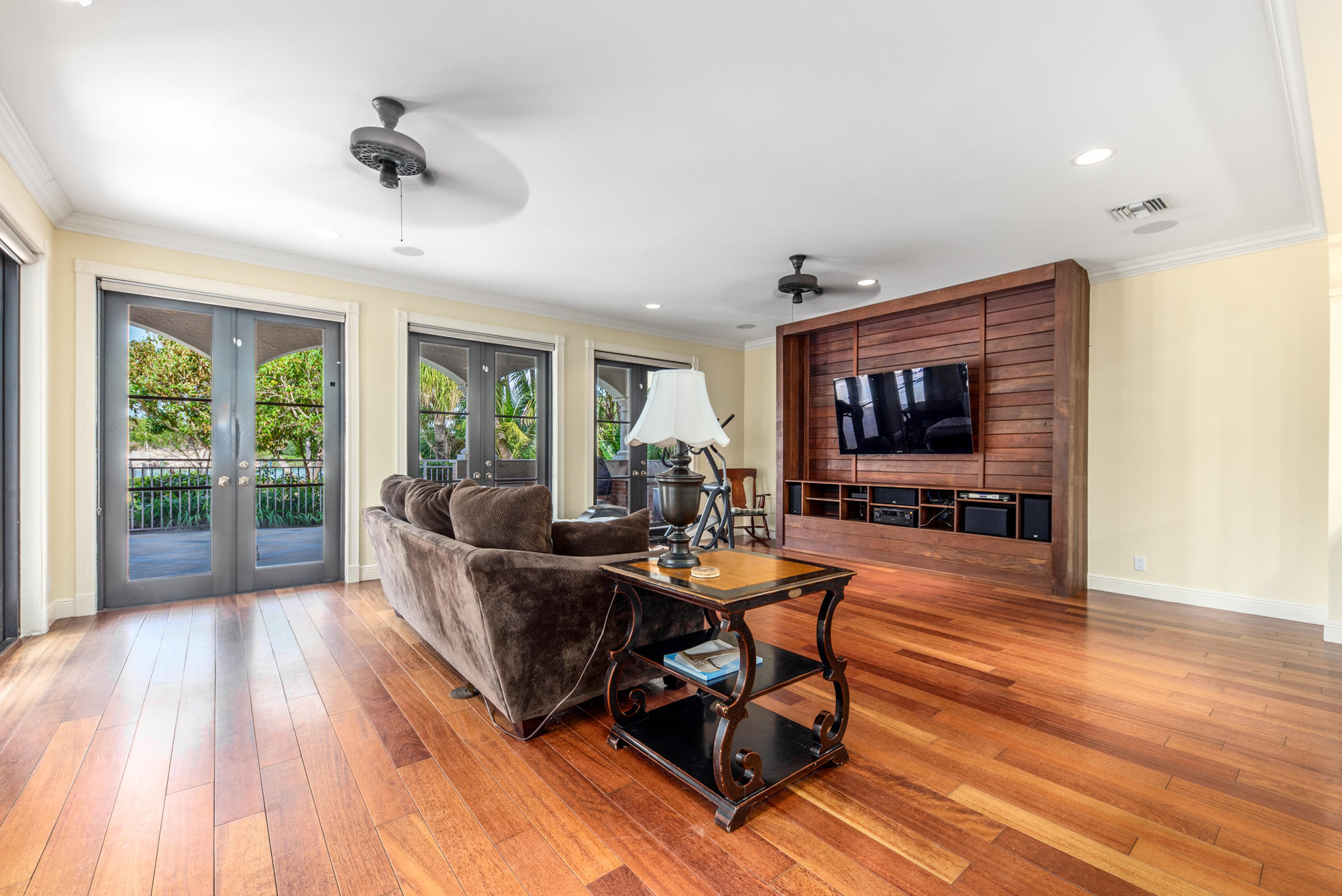 JUPITER INLET BEACH COLONY - Residential