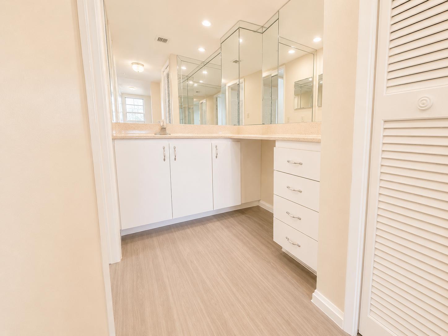 NO 113 PALM-AIRE COUNTRY CLUB - Residential