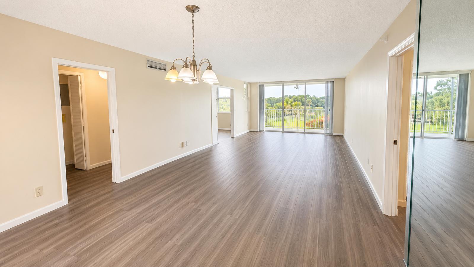NO 113 PALM-AIRE COUNTRY CLUB - Residential