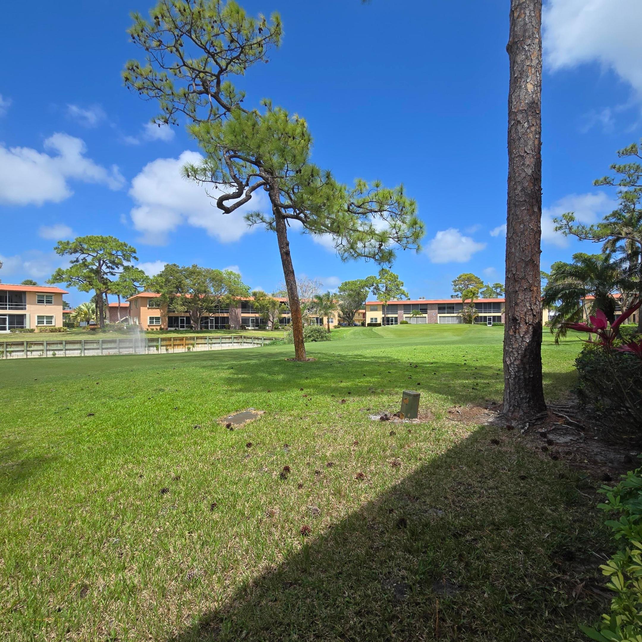 KING MOUNTAIN CONDO, MONTEREY YACHT & COUNTRY - Residential