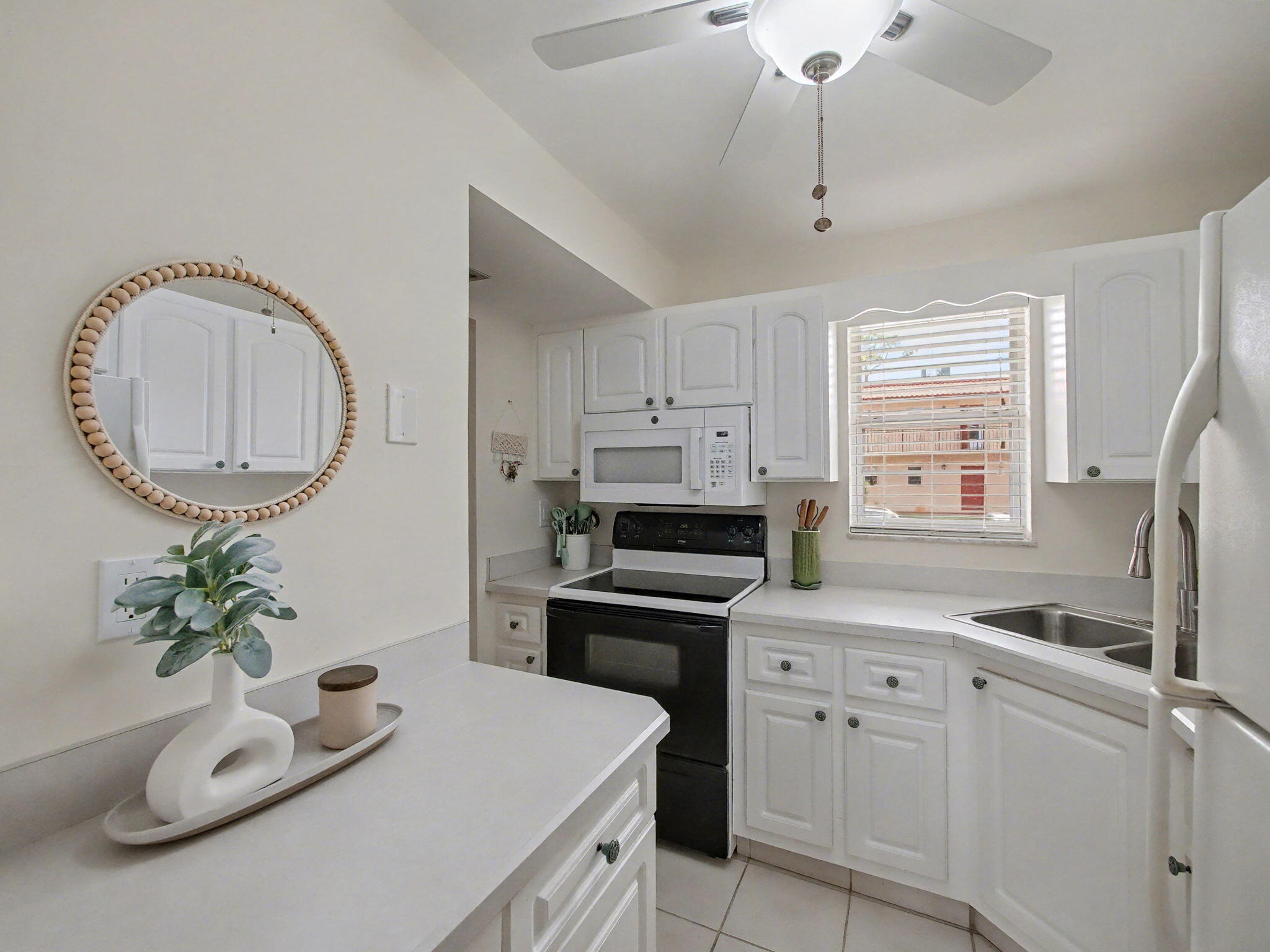 KING MOUNTAIN CONDO, MONTEREY YACHT & COUNTRY - Residential