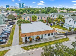 Must see to appreciate! VERY unique opportunity to purchase a 3742sq ft under CBS office/warehouse w/ additional 6000 sq ft fenced in side lot in the booming Dixie/NORA corridor. Roof 2022 w/ updated electric panel, new drywall + paint. This could be a great datacenter, fulfillment center, storage, co-working space w/ private ofcs + more. Property currently occupied by 1 business but could be 2 on day 1. Two bathrooms (1 per side), 2 new secure steel door entrances + 2 HVACS (one per side). Rent the 6000 sq ft side lot for parking, boats, RV.trailers for easy income or build a 2nd bldg. Prime location just north of downtown WPB,, across from Olara + Good Samaritan Hospital. Near Safe Harbor. See letter in pix from ZONING confirming General commercial zoning in a proactive CRA district. You're minutes to I-95 and Palm Beach and all the new redevelopment projects coming to Northwood including Olara, Ritz Carlton, Padel Club and The Spruce.

Soil testing and survey available as well.