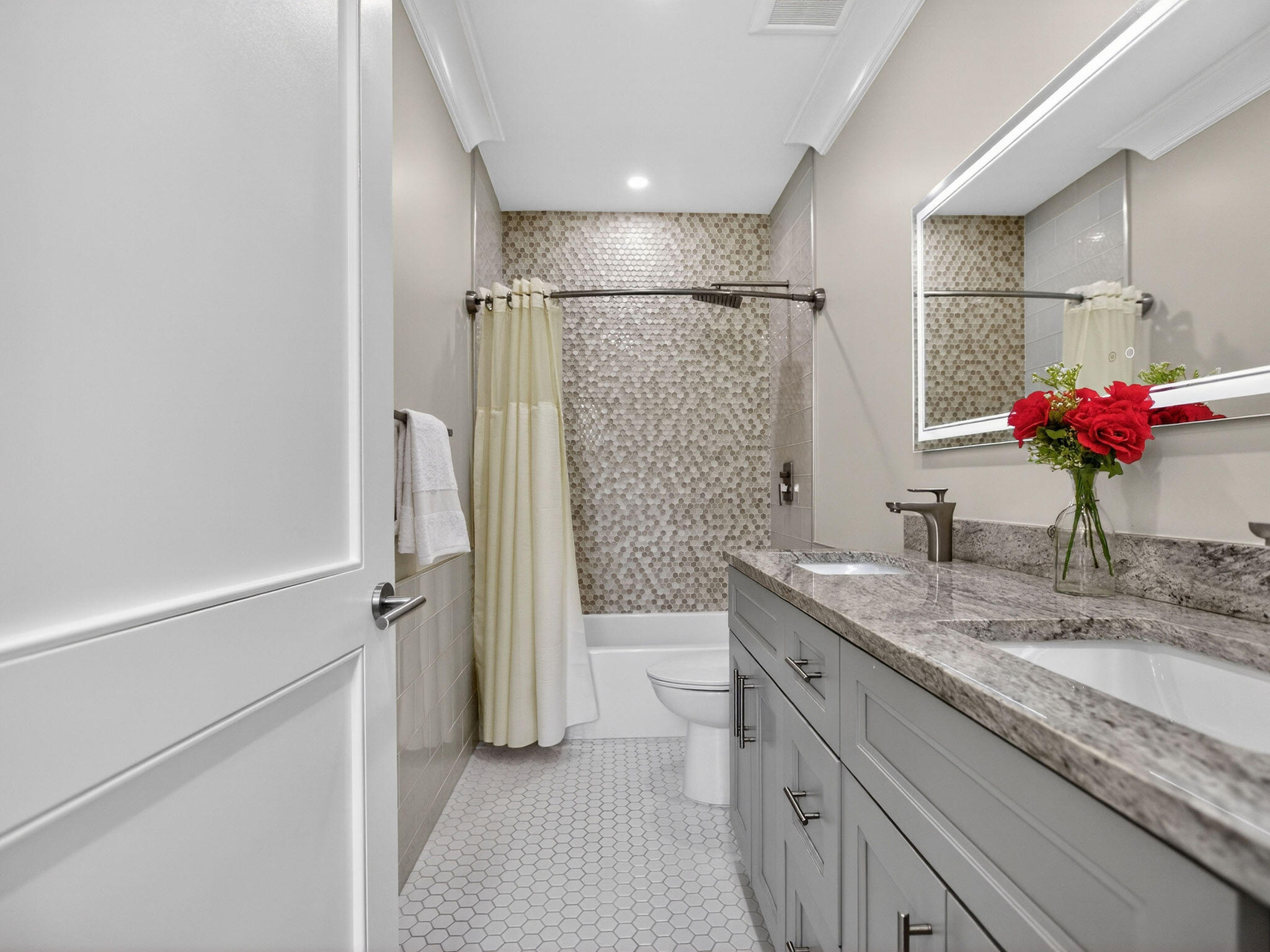 Pine Tree Estates - Residential