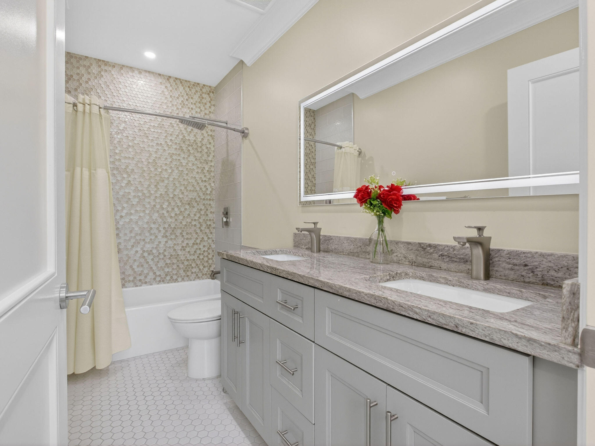Pine Tree Estates - Residential