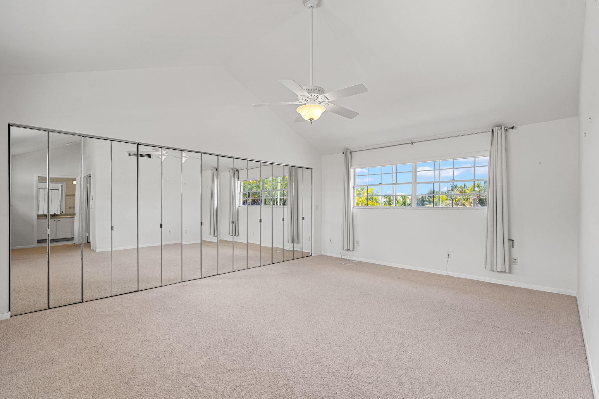 DORAL WOODS - Residential