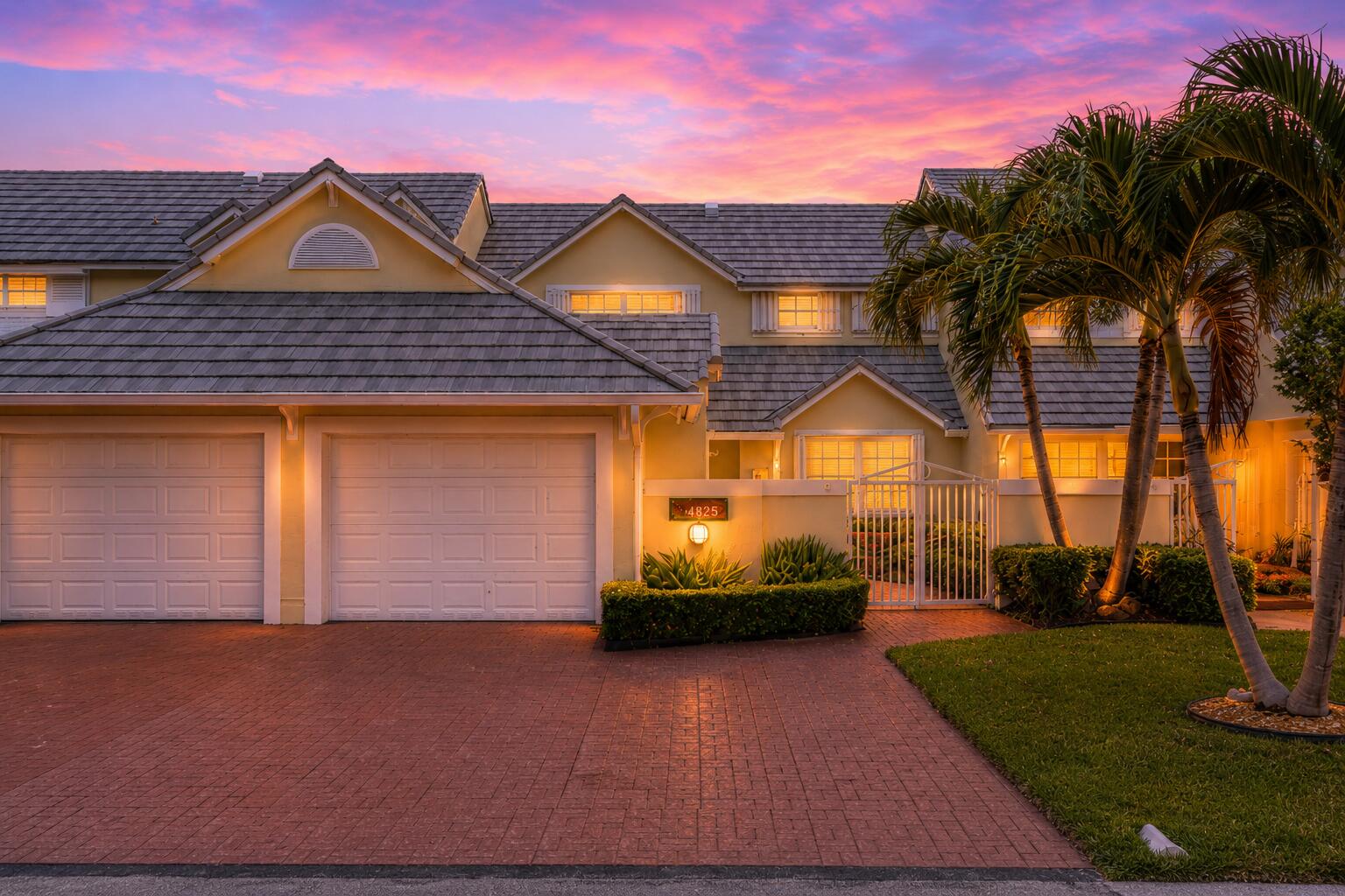 DORAL WOODS - Residential