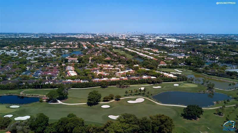DORAL WOODS - Residential