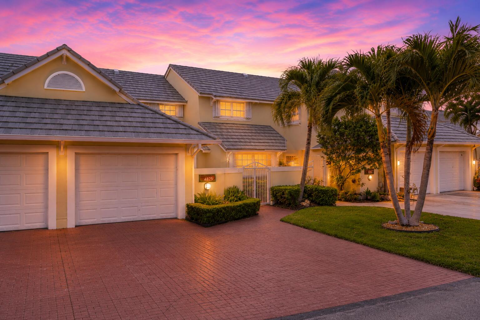 DORAL WOODS - Residential