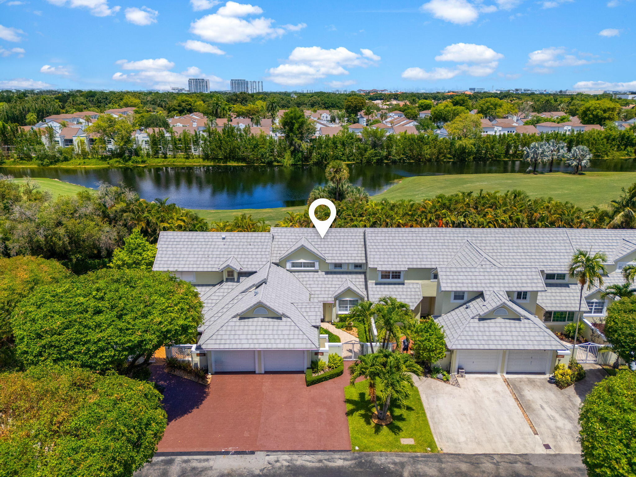 DORAL WOODS - Residential