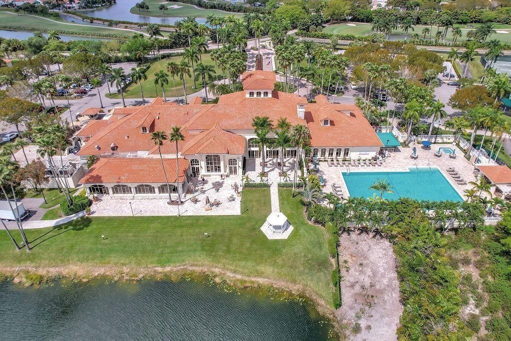 DORAL WOODS - Residential