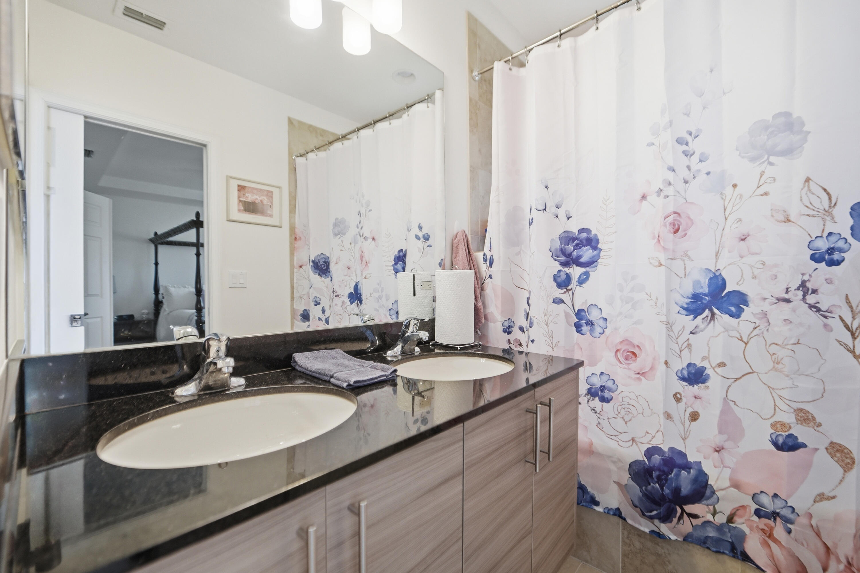 HERITAGE ENCLAVE - Residential