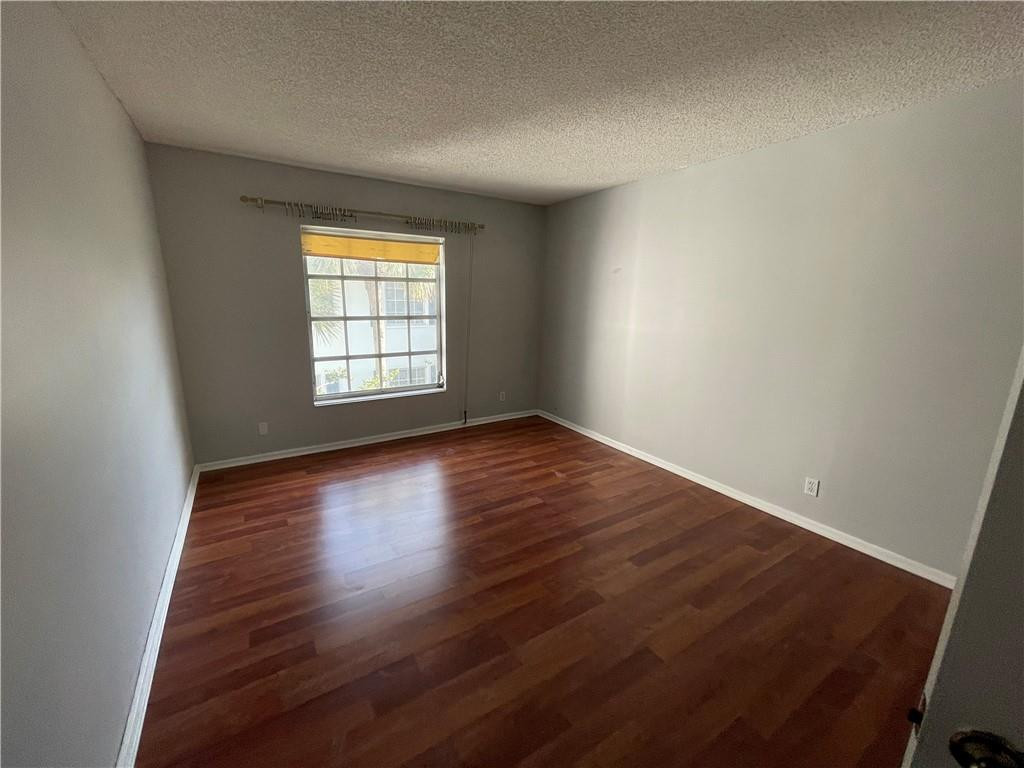 IMPERIAL POINT COLONNADES CONDO - Residential Lease