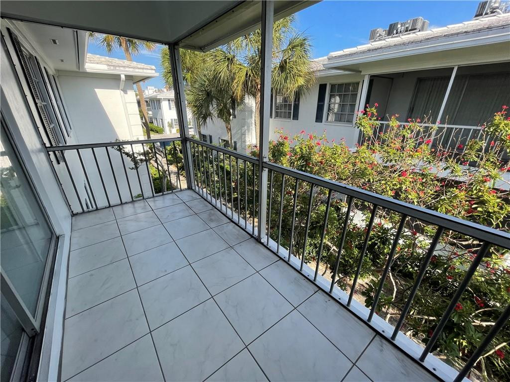 IMPERIAL POINT COLONNADES CONDO - Residential Lease