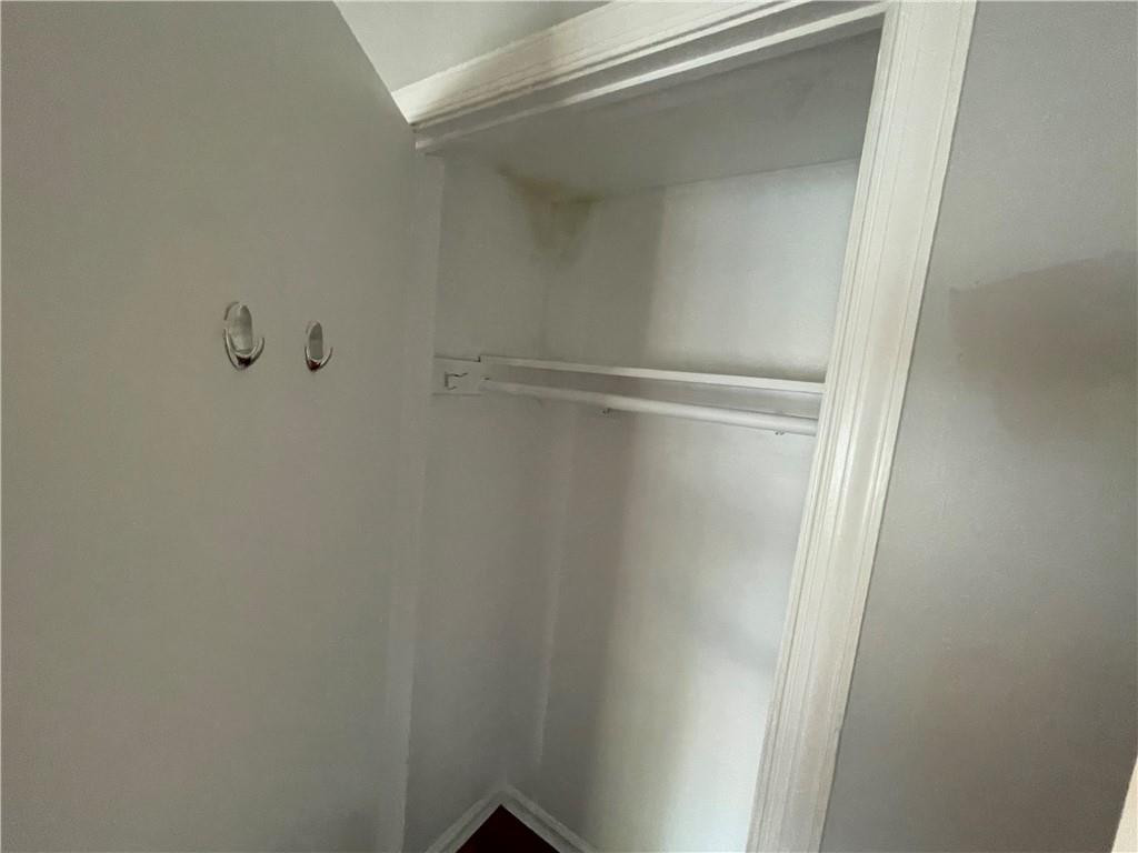 IMPERIAL POINT COLONNADES CONDO - Residential Lease