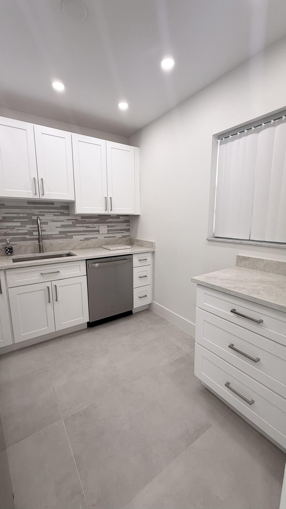 MARGATE VILLAGE PHASE I CONDO - Residential Lease