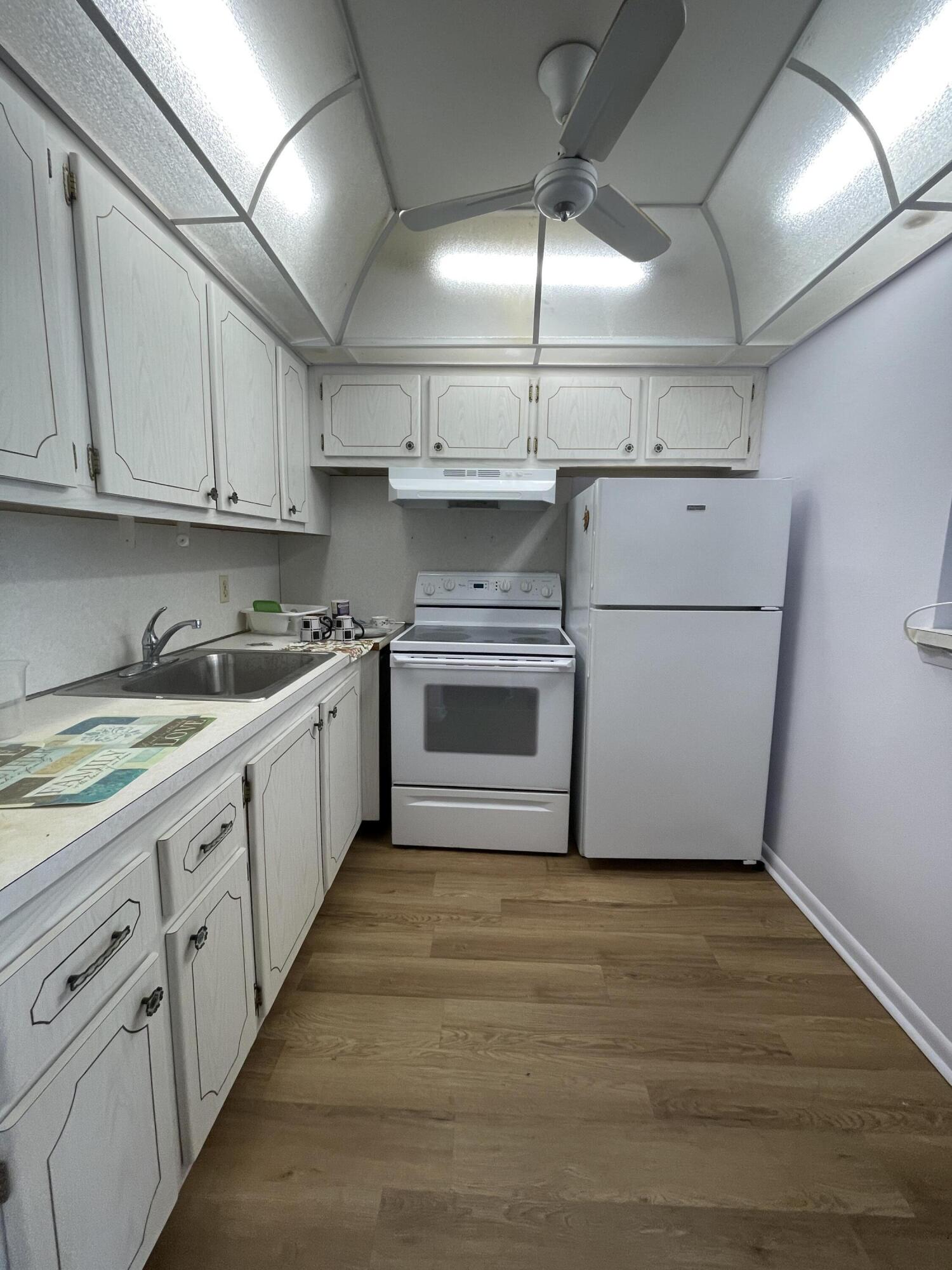 TILFORD X CONDO - Residential