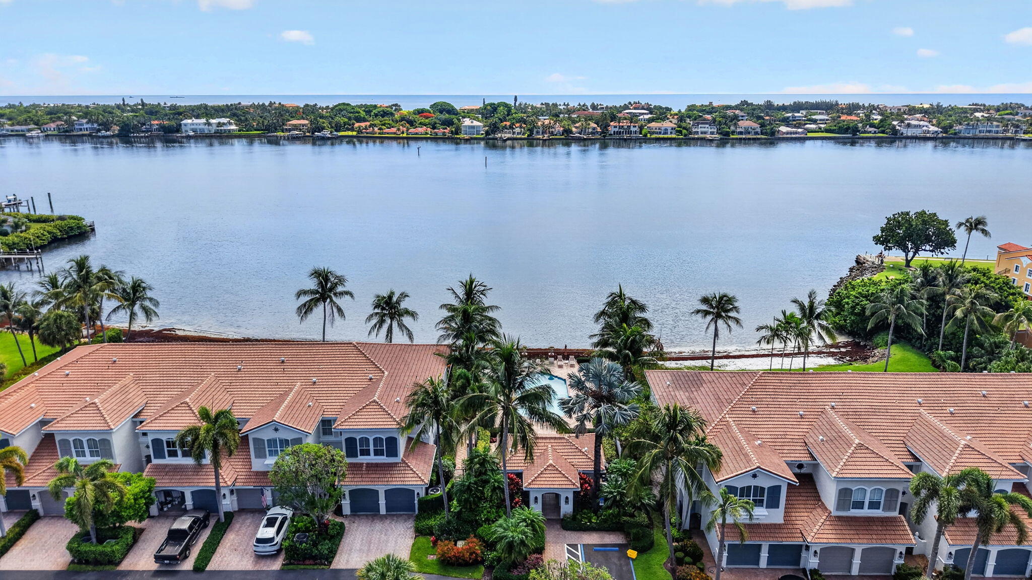 LAS BRISAS - Residential