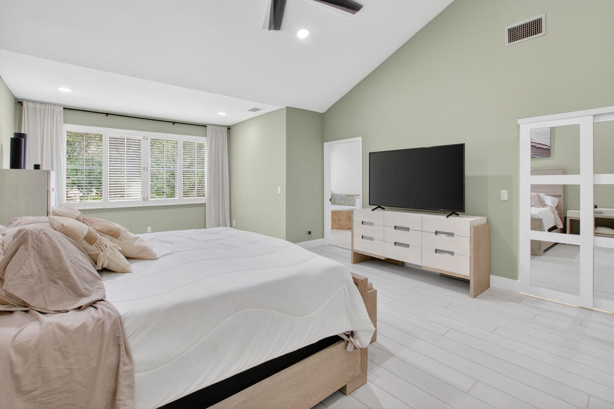 LAS BRISAS - Residential