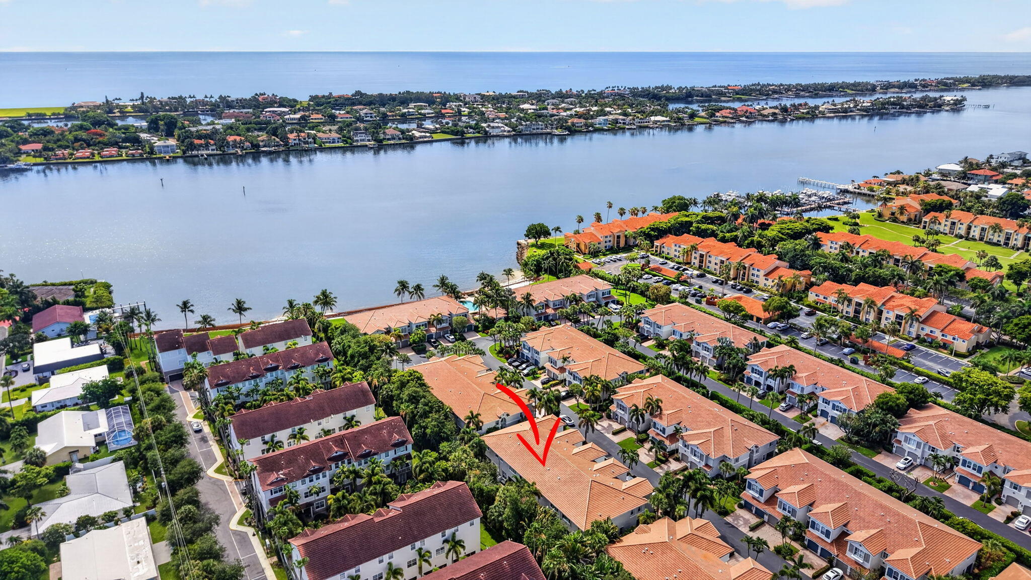 LAS BRISAS - Residential