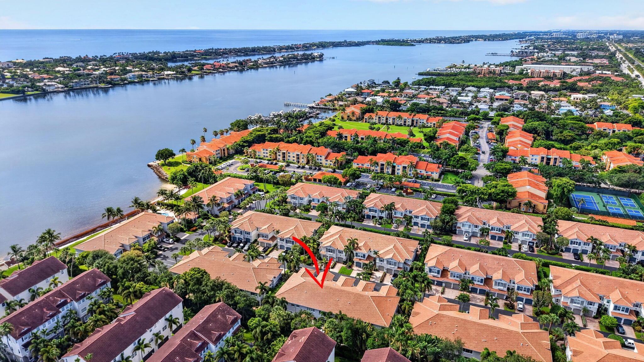 LAS BRISAS - Residential