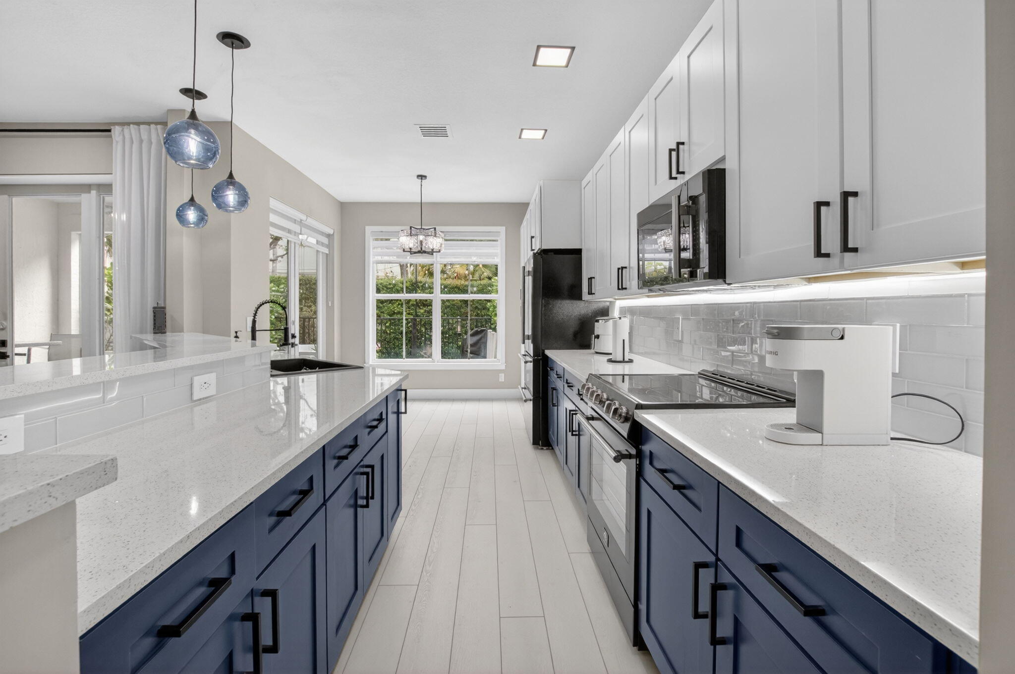 LAS BRISAS - Residential