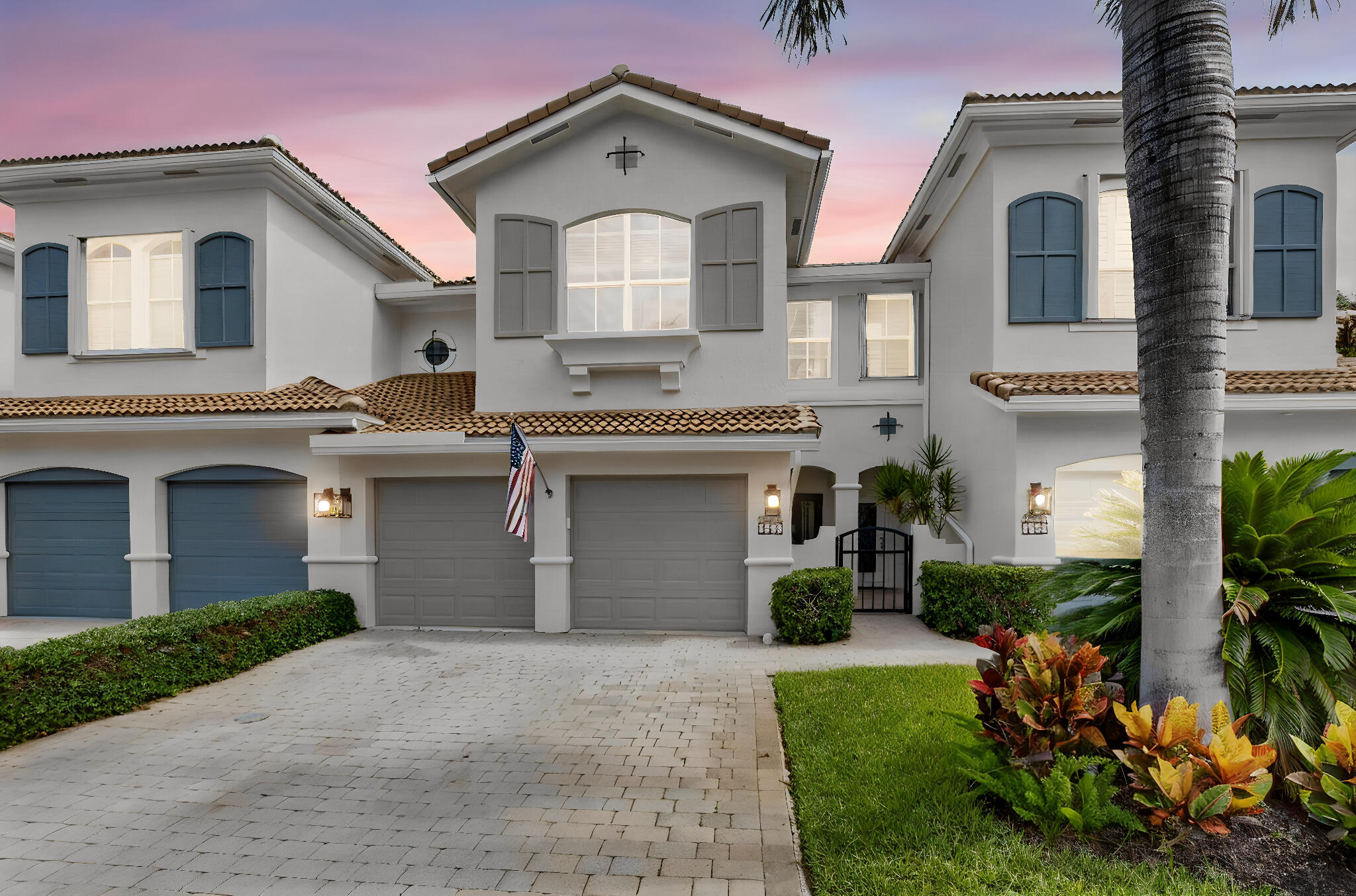 LAS BRISAS - Residential
