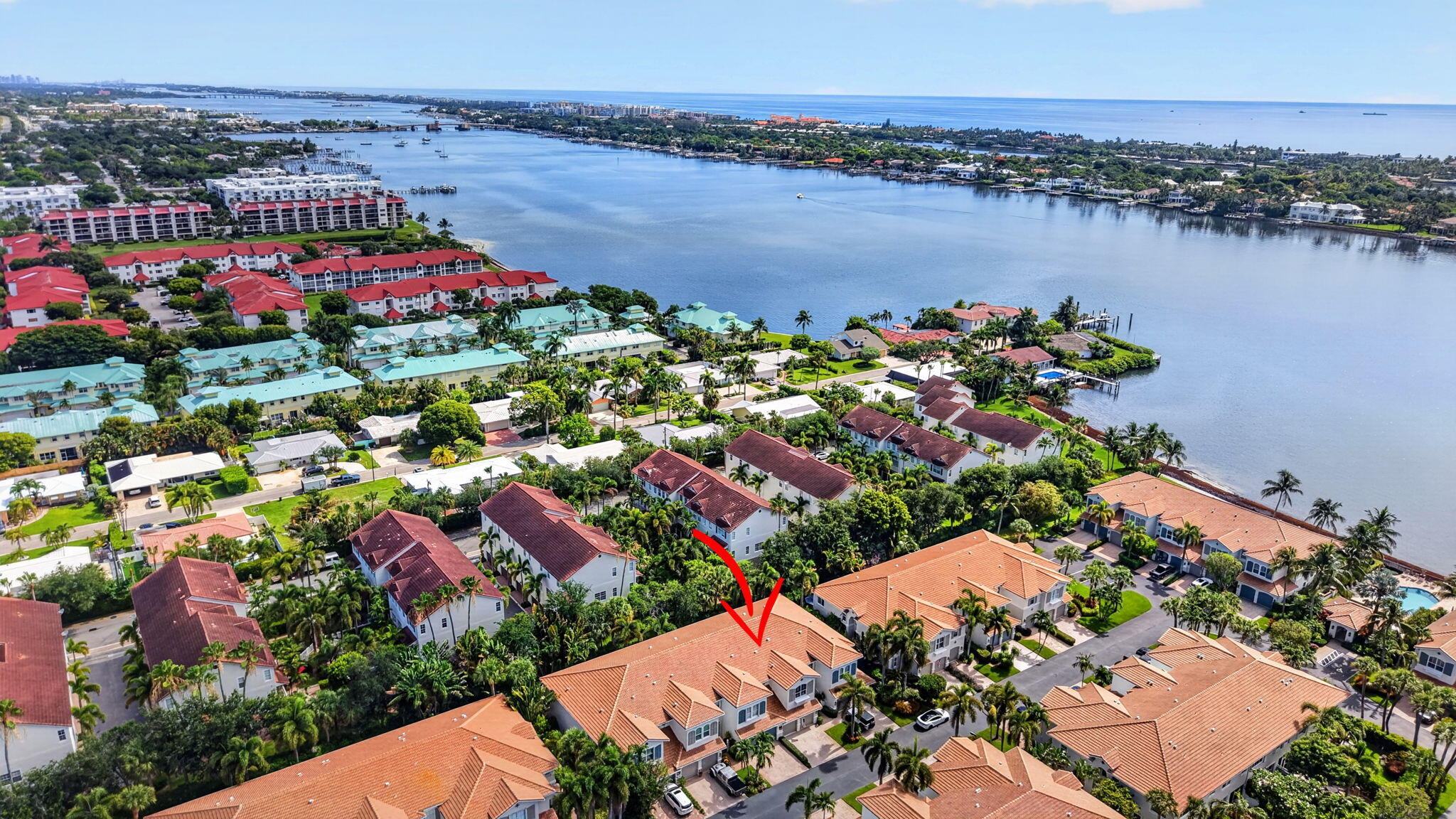 LAS BRISAS - Residential