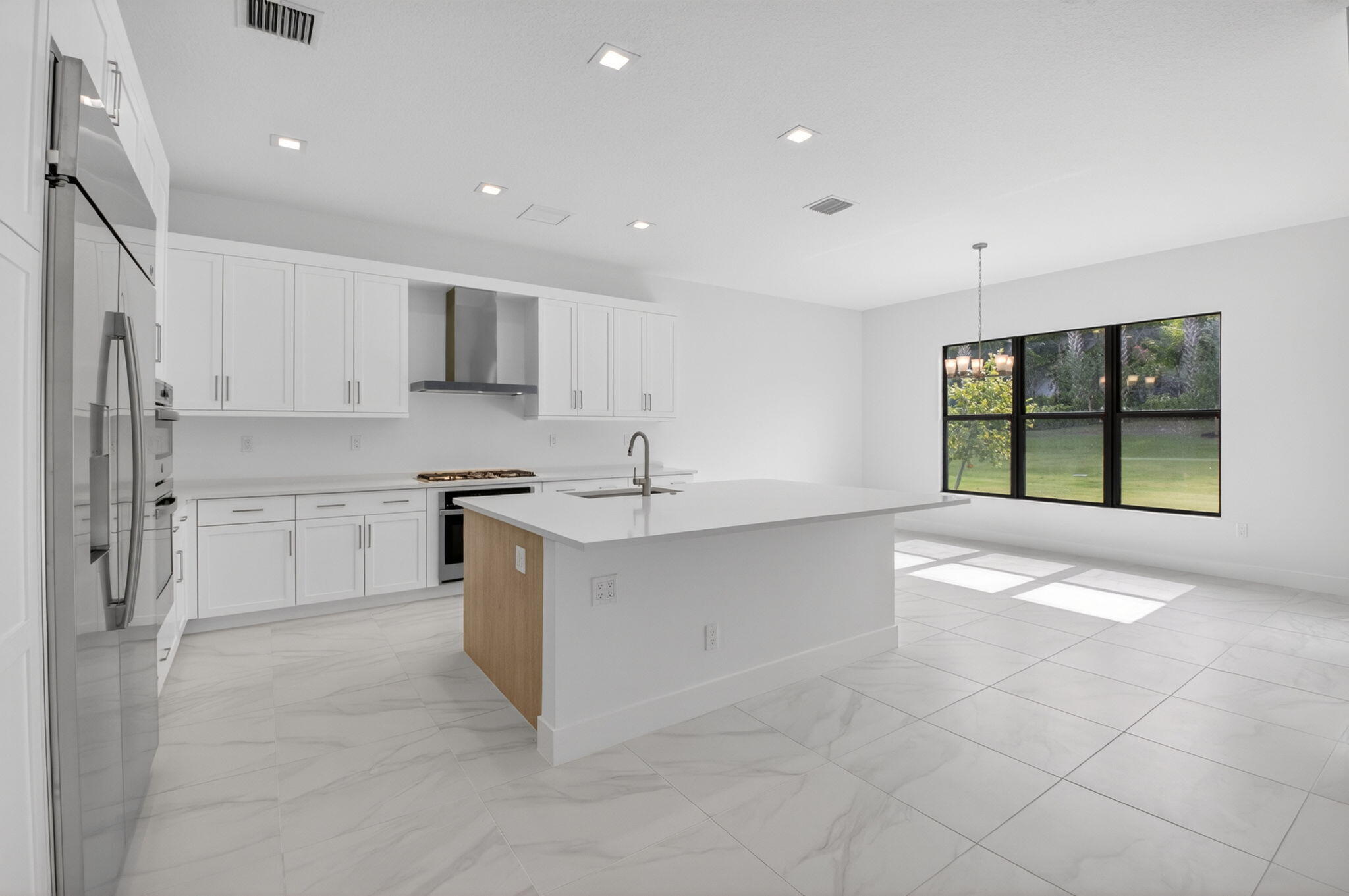 Lotus Edge - Residential